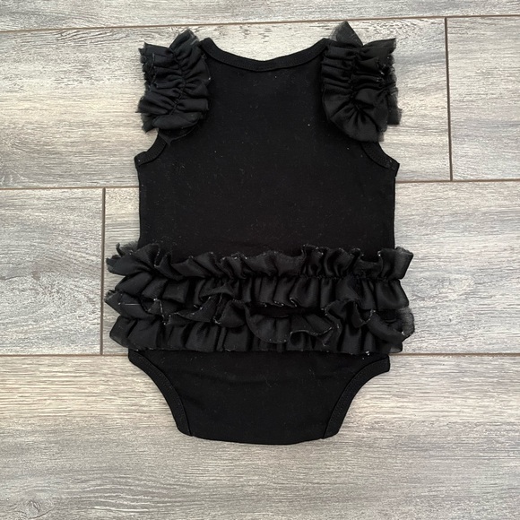 Cute Frilly Baby Diaper Shirt - Picture 3 of 3